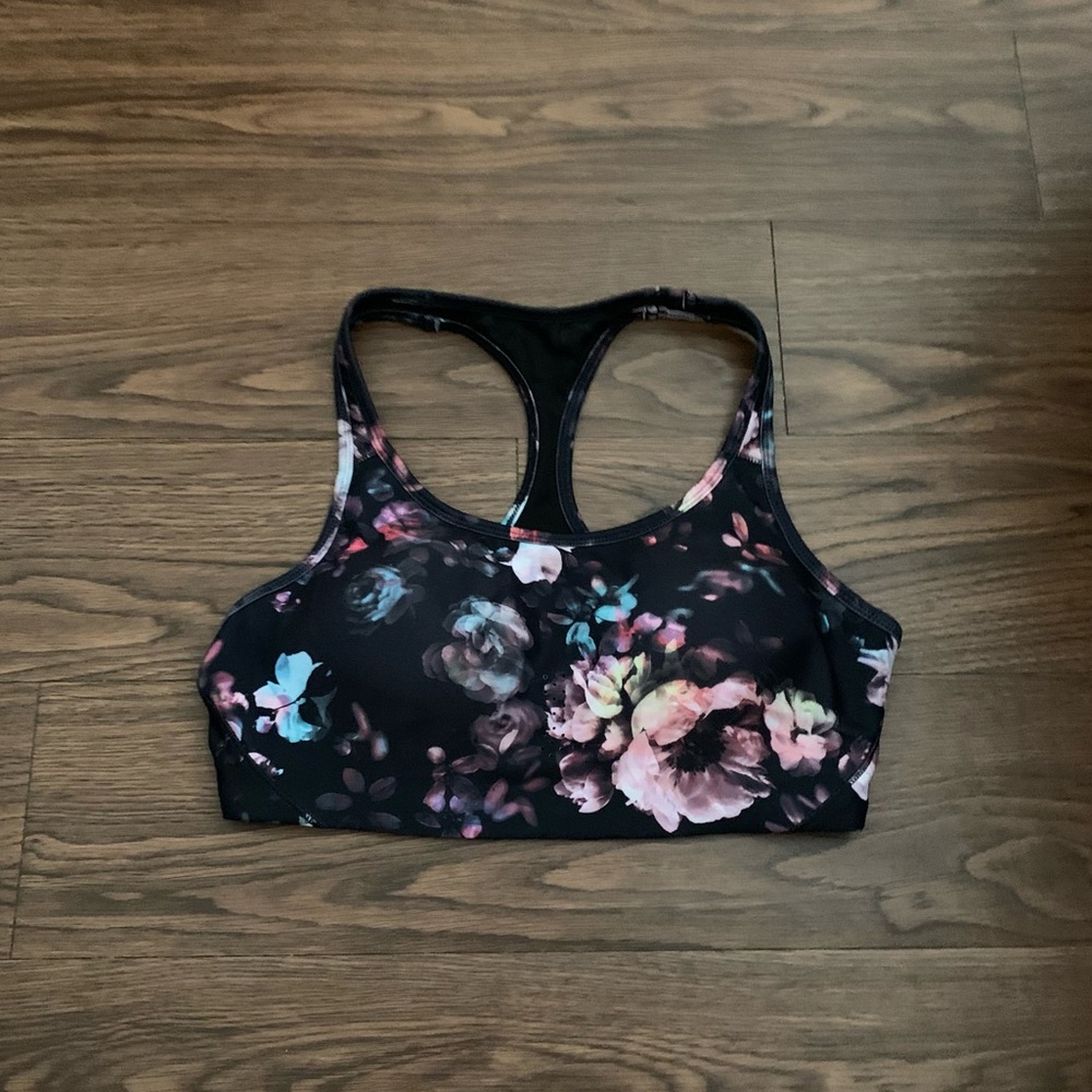 Sports bra
